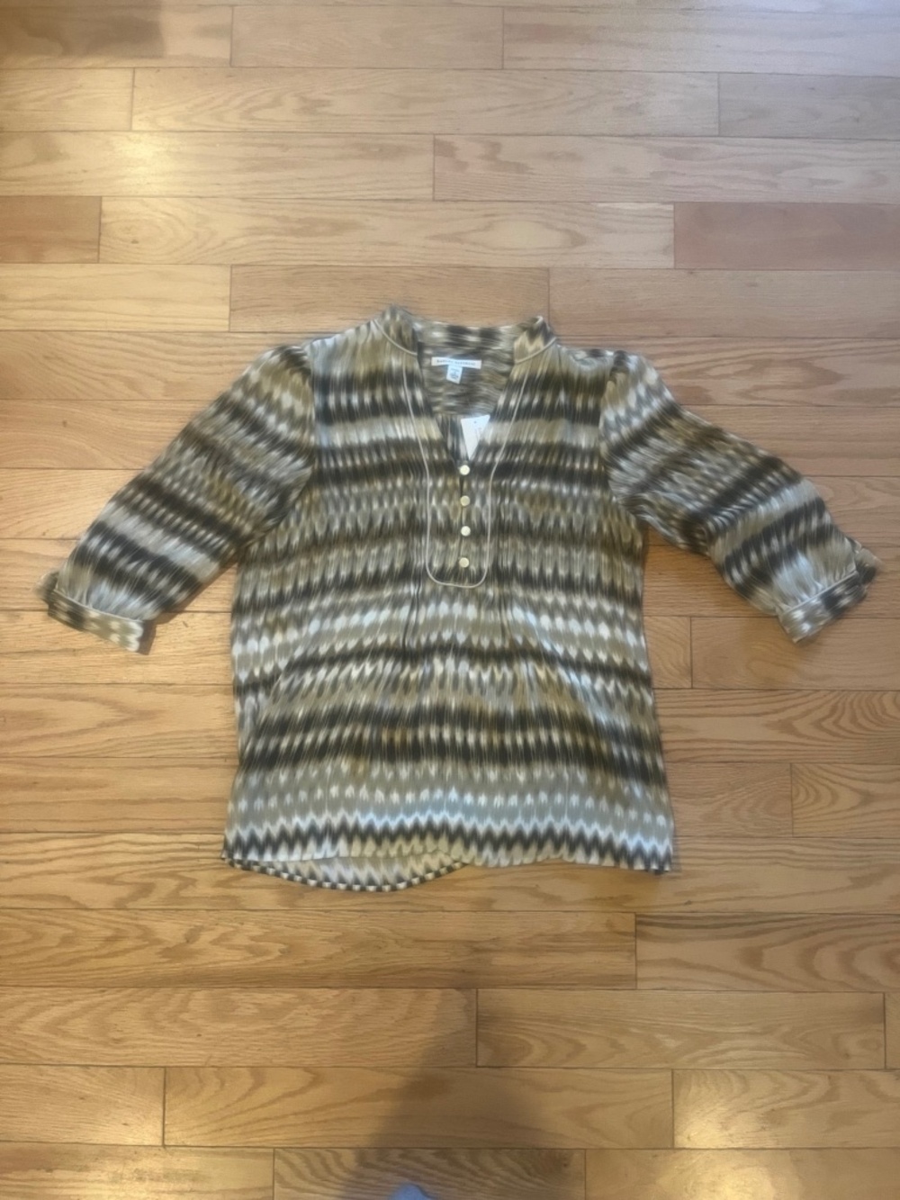 Banana Republic Petite Printed Blouse — Size S — NWT
